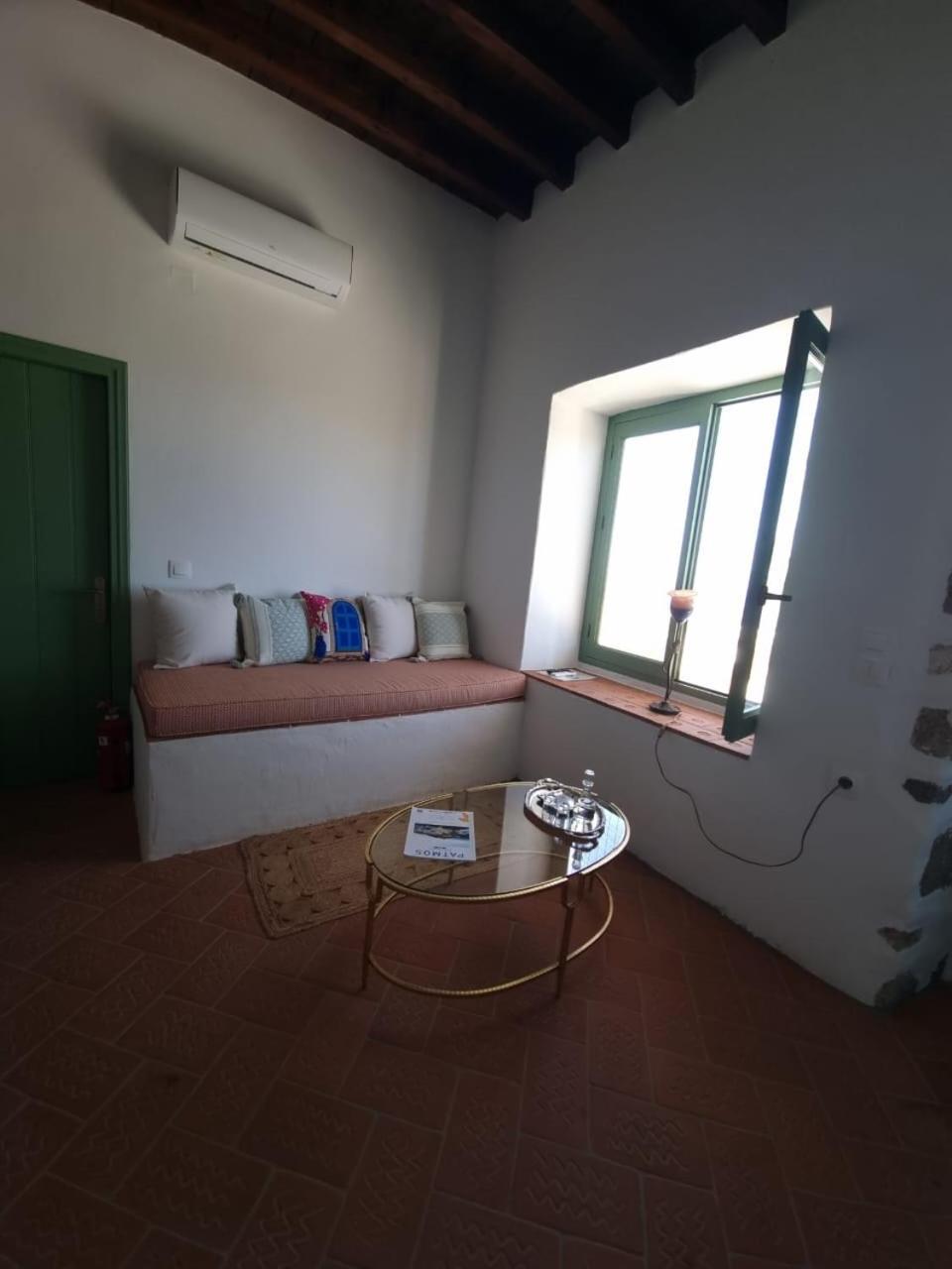 Traditional Studio Chora Patmos Екстериор снимка